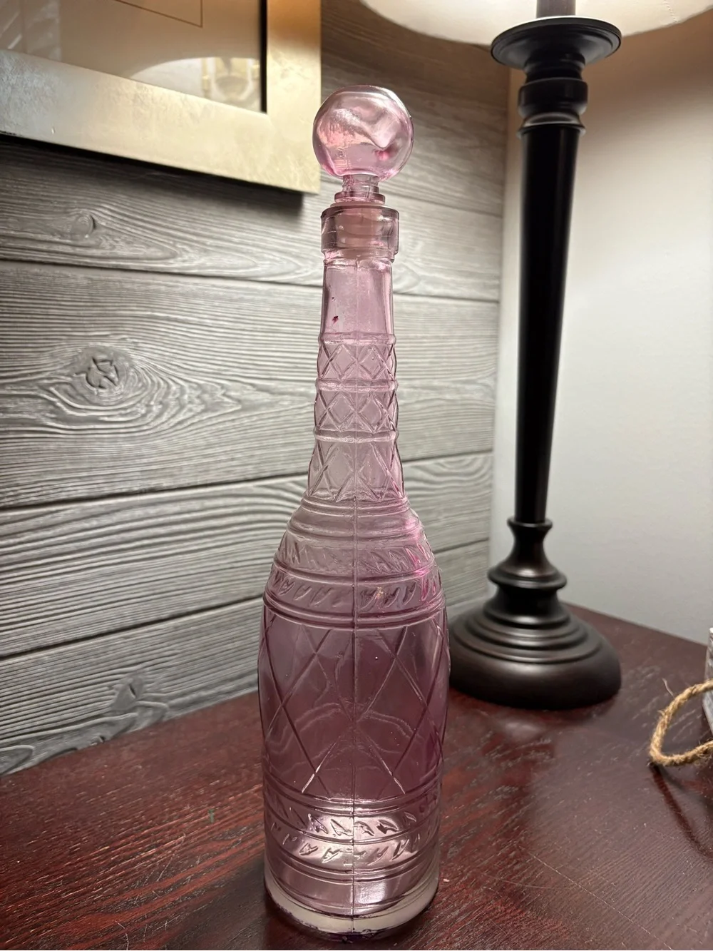 Vintage -style Pink Glass Decanter-diamond geometric pattern w/ glass stopper